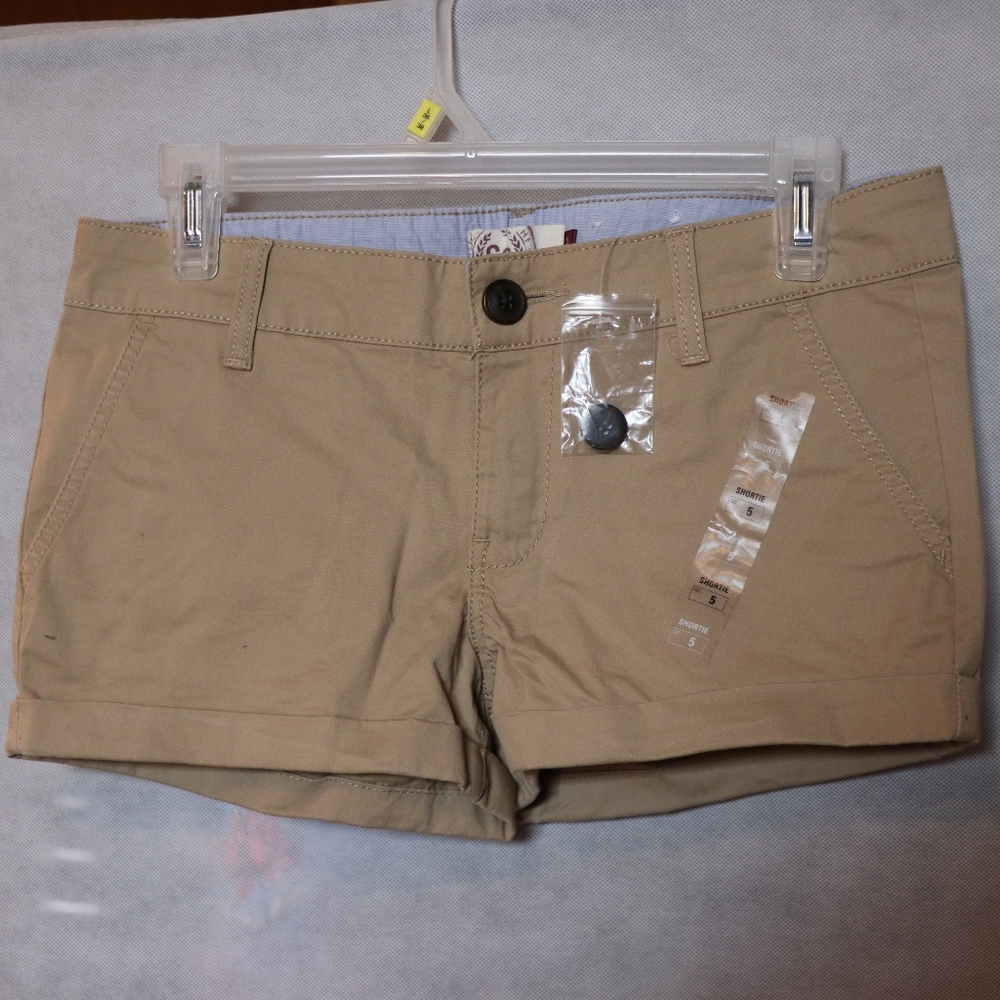 Brand new khaki shorts